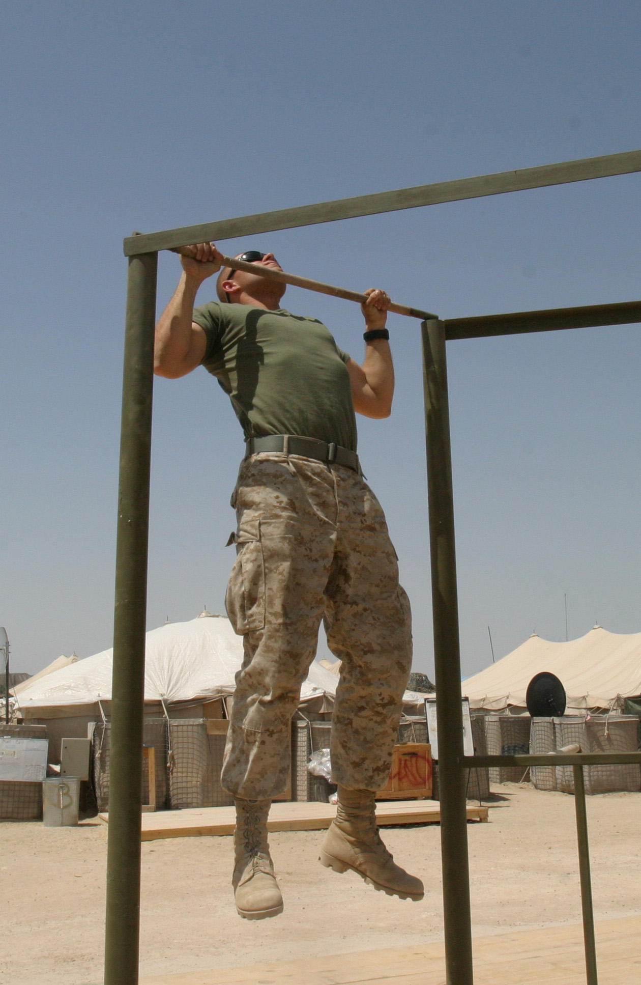 marine-pull-ups