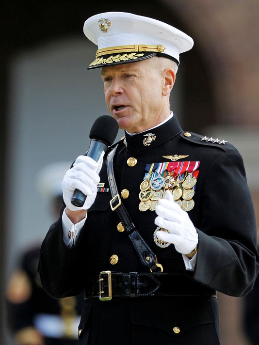Commandant Amos